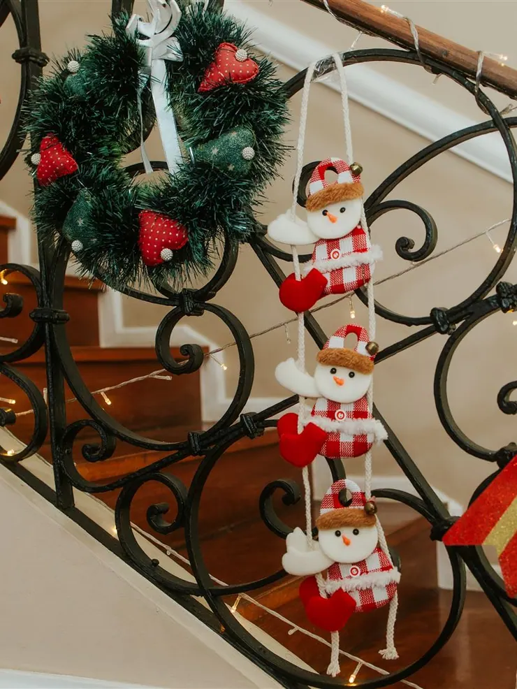 Escada decorada para o Natal